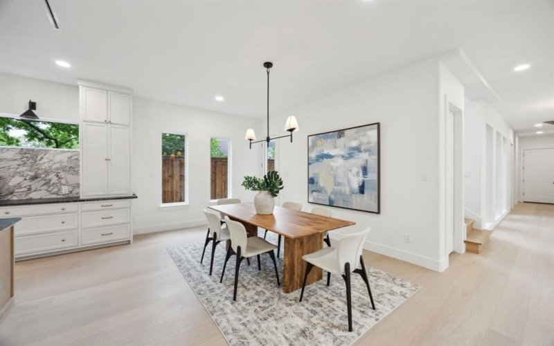 6240 Richmond Avenue, Dallas, TX 75214, 5 Habitaciones Habitaciones , ,6 BañosBaños,Residential,En Venta,6240 Richmond Avenue,20922025
