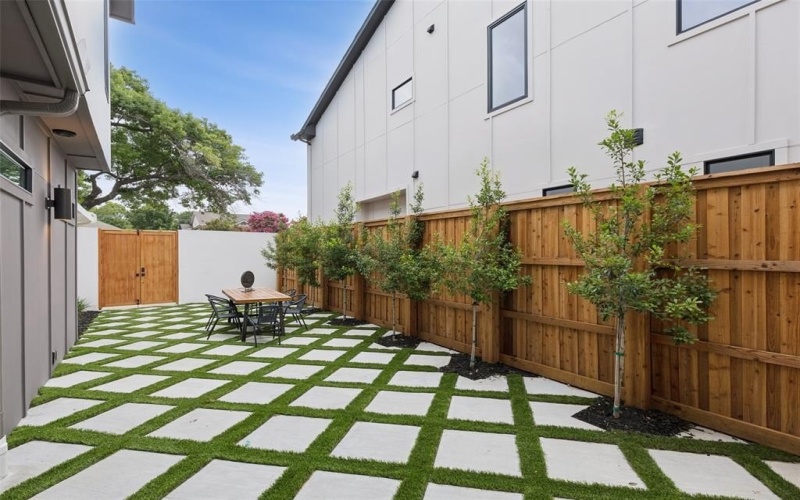6240 Richmond Avenue, Dallas, TX 75214, 5 Habitaciones Habitaciones , ,6 BañosBaños,Residential,En Venta,6240 Richmond Avenue,20922025