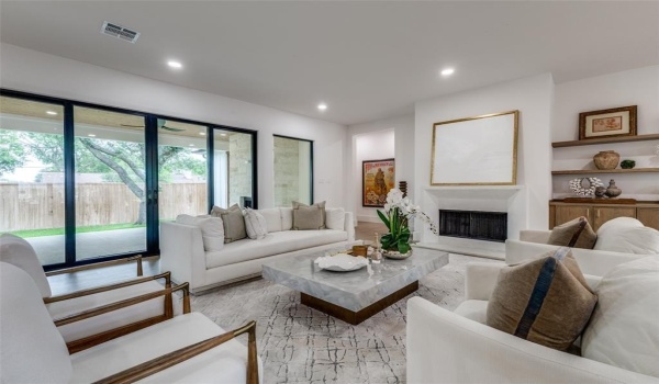 3144 La Kenta Circle, Farmers Branch, TX 75234, 5 Habitaciones Habitaciones , ,6 BañosBaños,Residential,En Venta,3144 La Kenta Circle,20920252