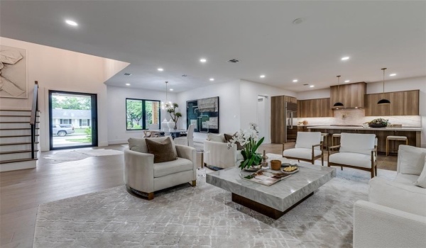3144 La Kenta Circle, Farmers Branch, TX 75234, 5 Habitaciones Habitaciones , ,6 BañosBaños,Residential,En Venta,3144 La Kenta Circle,20920252