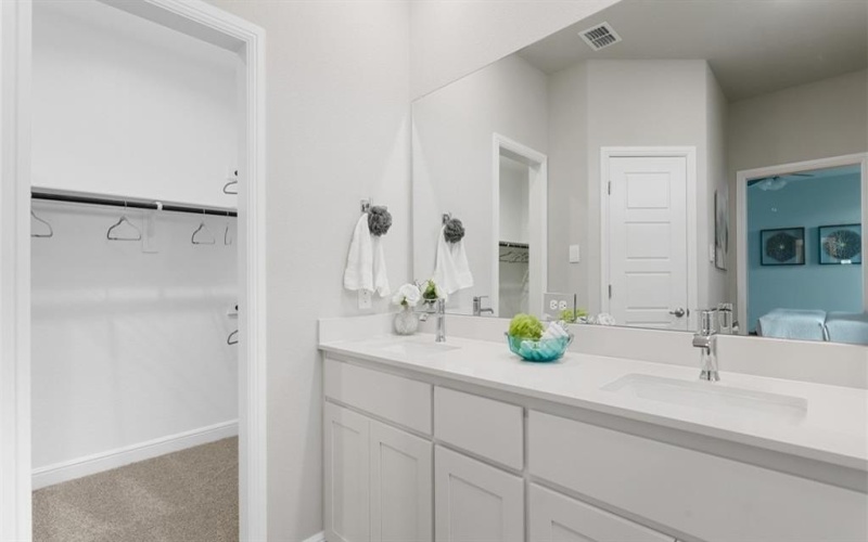 15148 GREEN BLUFF Drive, Fort Worth, TX 76008, 4 Bedrooms Bedrooms, ,2 BathroomsBathrooms,Residential,For Sale,15148 GREEN BLUFF Drive,20922152