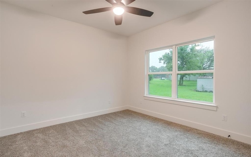 211 N 4th Street, Grandview, TX 76050, 3 Bedrooms Bedrooms, ,2 BathroomsBathrooms,Residential,For Sale,211 N 4th Street,20933472