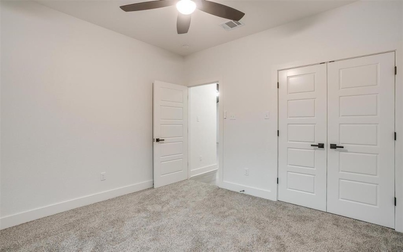 211 N 4th Street, Grandview, TX 76050, 3 Bedrooms Bedrooms, ,2 BathroomsBathrooms,Residential,For Sale,211 N 4th Street,20933472