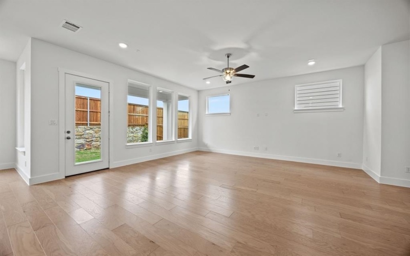 304 Chestnut Street, Celina, TX 75009, 3 Bedrooms Bedrooms, ,2 BathroomsBathrooms,Residential,For Sale,304 Chestnut Street,20933498