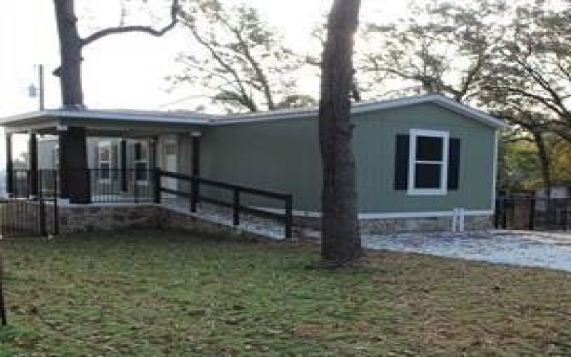 140 Southlake Drive, Mabank, TX 75156, 3 Bedrooms Bedrooms, ,2 BathroomsBathrooms,Residential,For Sale,140 Southlake Drive,20933644