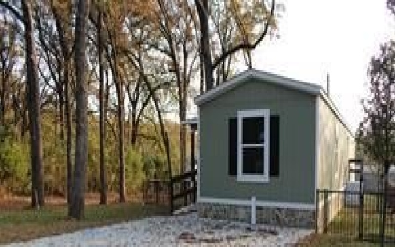 140 Southlake Drive, Mabank, TX 75156, 3 Bedrooms Bedrooms, ,2 BathroomsBathrooms,Residential,For Sale,140 Southlake Drive,20933644