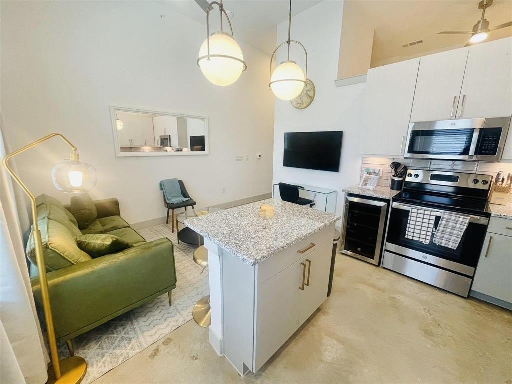 13701 Montfort Drive #1302, Dallas, TX 75240, 1 Bedroom Bedrooms, ,1 BathroomBathrooms,Residential Lease,For Rent,13701 Montfort Drive,20933801