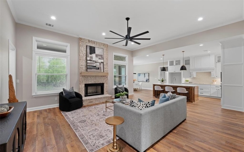 10221 Creekside Lane, Waco, TX 76712, 5 Bedrooms Bedrooms, ,3 BathroomsBathrooms,Residential,For Sale,10221 Creekside Lane,20923209