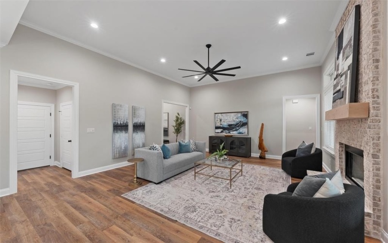 10221 Creekside Lane, Waco, TX 76712, 5 Bedrooms Bedrooms, ,3 BathroomsBathrooms,Residential,For Sale,10221 Creekside Lane,20923209