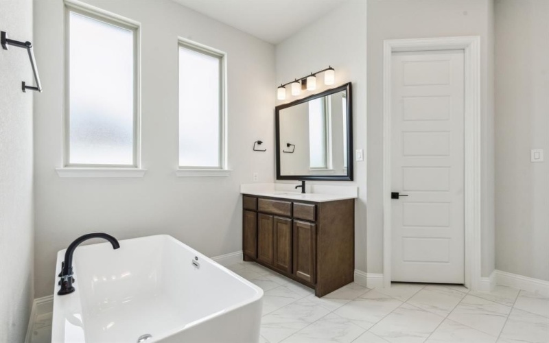 476 Baile Drive, Sunnyvale, TX 75182, 4 Bedrooms Bedrooms, ,5 BathroomsBathrooms,Residential,For Sale,476 Baile Drive,20933948
