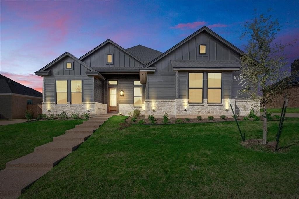 10201 Castleberry Lane, Waco, TX 76712, 4 Bedrooms Bedrooms, ,3 BathroomsBathrooms,Residential,For Sale,10201 Castleberry Lane,20926703