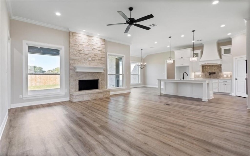10201 Castleberry Lane, Waco, TX 76712, 4 Bedrooms Bedrooms, ,3 BathroomsBathrooms,Residential,For Sale,10201 Castleberry Lane,20926703