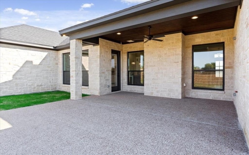 10201 Castleberry Lane, Waco, TX 76712, 4 Bedrooms Bedrooms, ,3 BathroomsBathrooms,Residential,For Sale,10201 Castleberry Lane,20926703