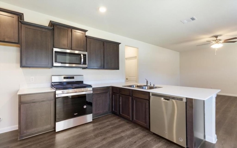 3901 Oak Creek Circle, Denison, TX 75020, 3 Habitaciones Habitaciones , ,2 BañosBaños,Residential Lease,En Alquiler,3901 Oak Creek Circle,20934030