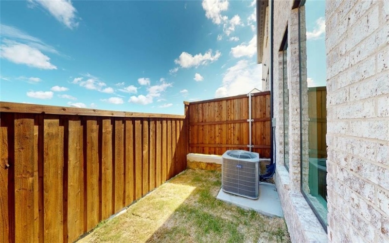 4439 Fatima Drive, Irving, TX 75062, 4 Bedrooms Bedrooms, ,3 BathroomsBathrooms,Residential,For Sale,4439 Fatima Drive,20934321