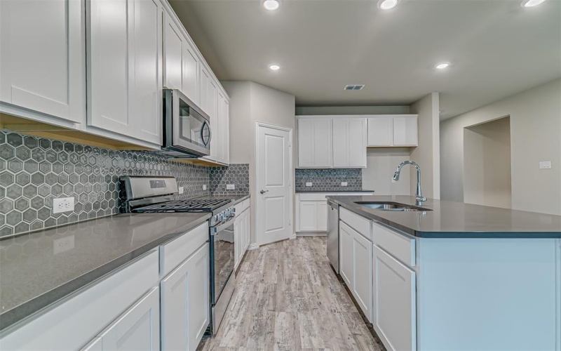 337 Edmund Lane, Fate, TX 75087, 5 Bedrooms Bedrooms, ,3 BathroomsBathrooms,Residential Lease,For Rent,337 Edmund Lane,20931941