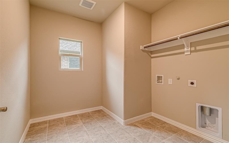 337 Edmund Lane, Fate, TX 75087, 5 Bedrooms Bedrooms, ,3 BathroomsBathrooms,Residential Lease,For Rent,337 Edmund Lane,20931941