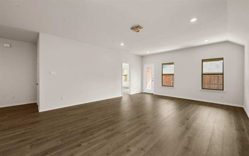 440 Drake Drive, Ferris, TX 75125, 4 Bedrooms Bedrooms, ,2 BathroomsBathrooms,Residential,For Sale,440 Drake Drive,20934469