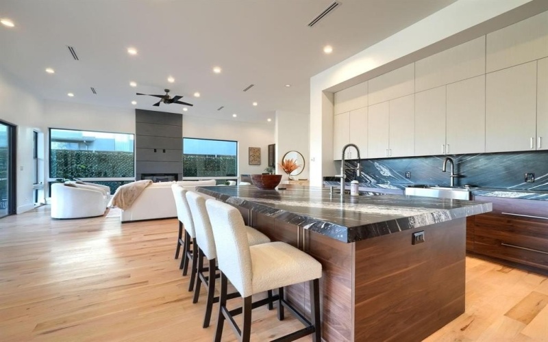 4719 W University Boulevard, Dallas, TX 75209, 5 Bedrooms Bedrooms, ,5 BathroomsBathrooms,Residential Lease,For Rent,4719 W University Boulevard,20927575