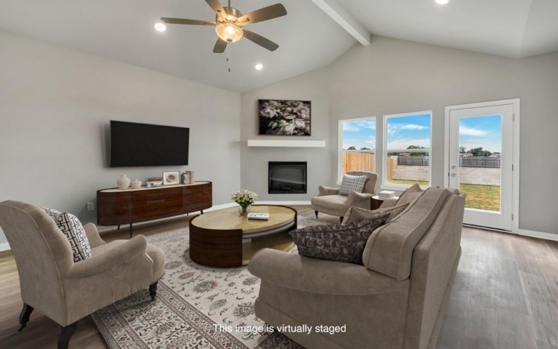 413 Travis Drive, McGregor, TX 76657, 4 Habitaciones Habitaciones , ,2 BañosBaños,Residential,En Venta,413 Travis Drive,220525