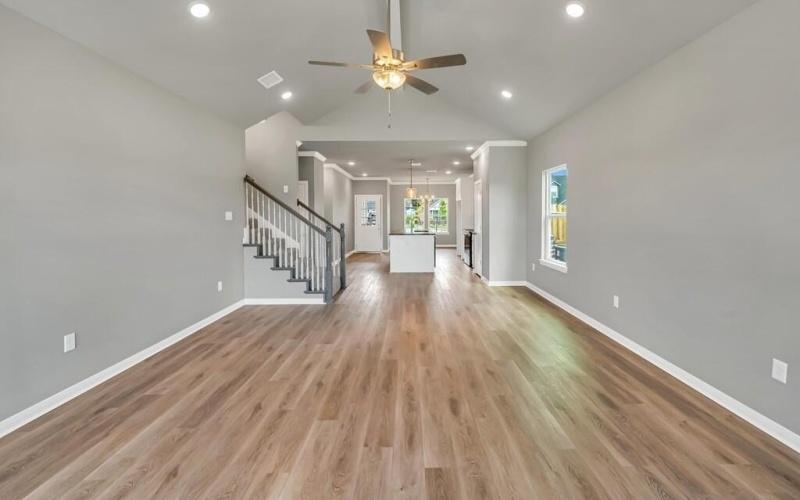 413 Travis Drive, McGregor, TX 76657, 4 Habitaciones Habitaciones , ,2 BañosBaños,Residential,En Venta,413 Travis Drive,220525