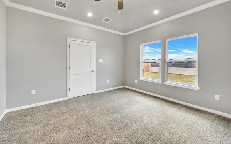 413 Travis Drive, McGregor, TX 76657, 4 Habitaciones Habitaciones , ,2 BañosBaños,Residential,En Venta,413 Travis Drive,220525