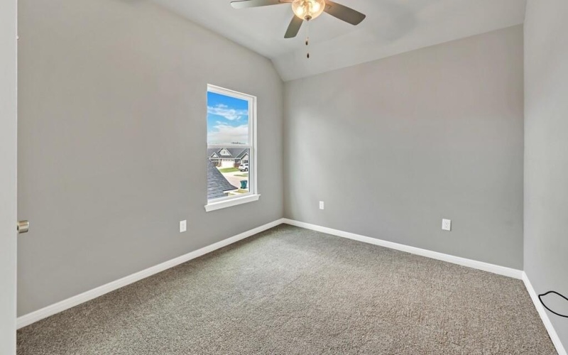 413 Travis Drive, McGregor, TX 76657, 4 Habitaciones Habitaciones , ,2 BañosBaños,Residential,En Venta,413 Travis Drive,220525