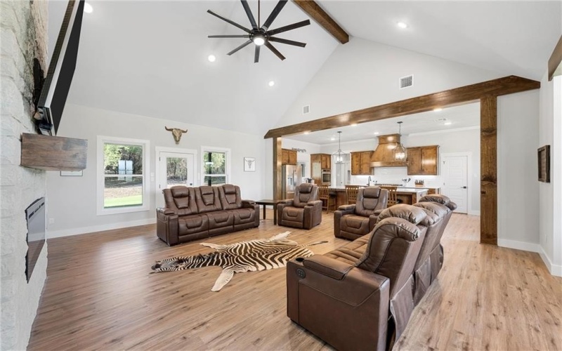 344 South Big Red Way, China Spring, TX 76633, 4 Habitaciones Habitaciones , ,3 BañosBaños,Residential,En Venta,344 South Big Red Way,224919