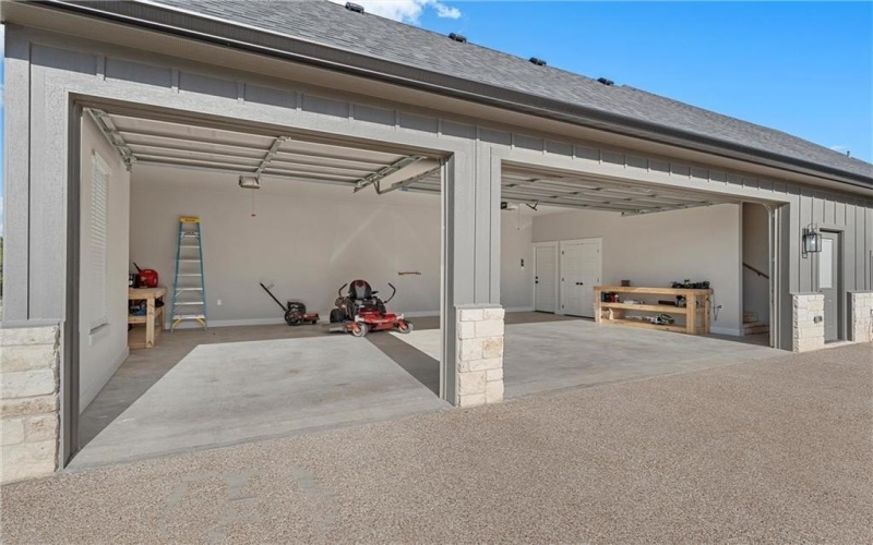 344 South Big Red Way, China Spring, TX 76633, 4 Habitaciones Habitaciones , ,3 BañosBaños,Residential,En Venta,344 South Big Red Way,224919