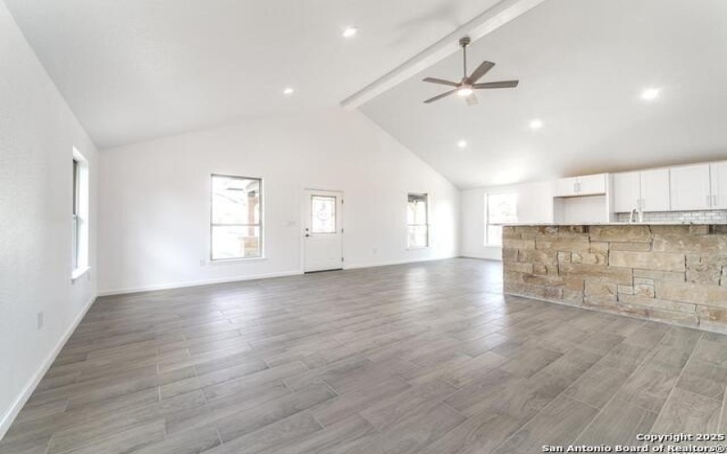 329 Cottage St, Kerrville, TX 78028, 3 Bedrooms Bedrooms, ,2 BathroomsBathrooms,Residential,For Sale,329 Cottage St,1840397