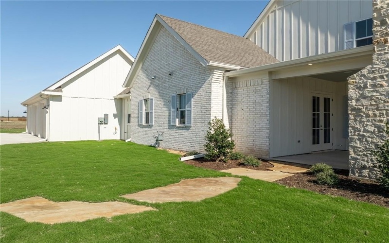 301 Champions Way, McGregor, TX 76657, 4 Bedrooms Bedrooms, ,5 BathroomsBathrooms,Residential,For Sale,301 Champions Way,226766