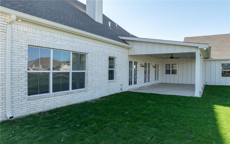 301 Champions Way, McGregor, TX 76657, 4 Bedrooms Bedrooms, ,5 BathroomsBathrooms,Residential,For Sale,301 Champions Way,226766