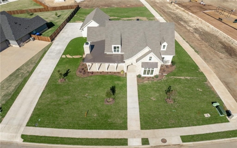 301 Champions Way, McGregor, TX 76657, 4 Bedrooms Bedrooms, ,5 BathroomsBathrooms,Residential,For Sale,301 Champions Way,226766