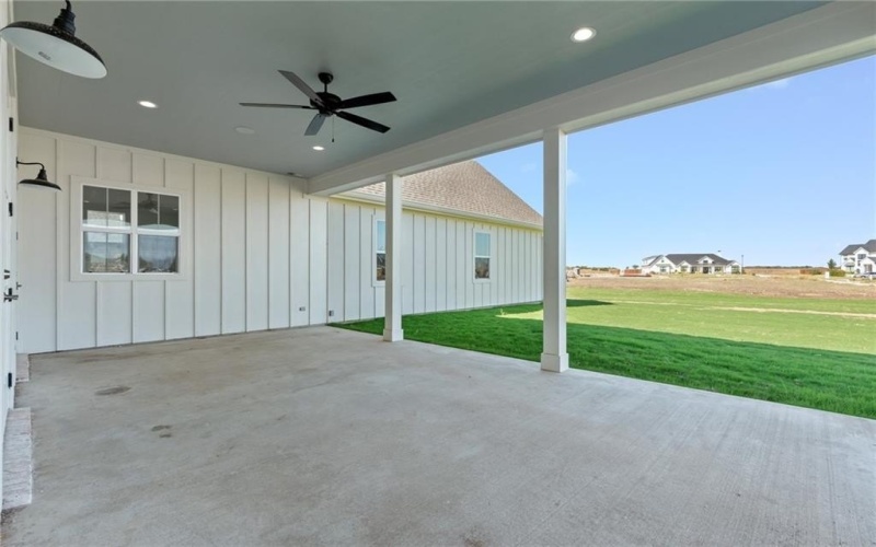 301 Champions Way, McGregor, TX 76657, 4 Bedrooms Bedrooms, ,5 BathroomsBathrooms,Residential,For Sale,301 Champions Way,226766