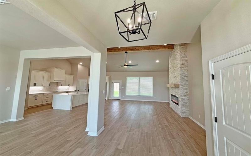 203 Lasso Loop, Lorena, TX 76655, 3 Habitaciones Habitaciones , ,2 BañosBaños,Residential,En Venta,203 Lasso Loop,227300