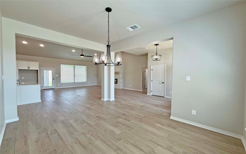 203 Lasso Loop, Lorena, TX 76655, 3 Habitaciones Habitaciones , ,2 BañosBaños,Residential,En Venta,203 Lasso Loop,227300