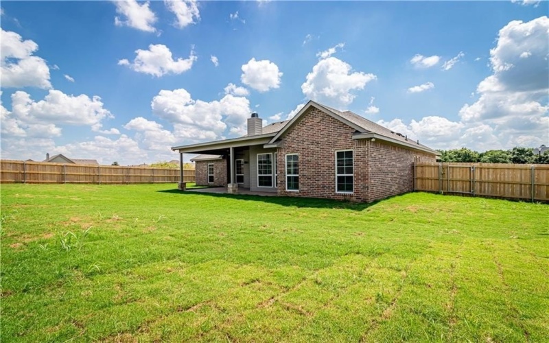 1037 Queen Elizabeth Drive, McGregor, TX 76657, 3 Bedrooms Bedrooms, ,2 BathroomsBathrooms,Residential,For Sale,1037 Queen Elizabeth Drive,227725