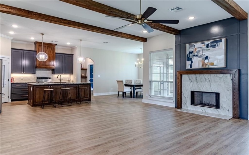 1037 Queen Elizabeth Drive, McGregor, TX 76657, 3 Bedrooms Bedrooms, ,2 BathroomsBathrooms,Residential,For Sale,1037 Queen Elizabeth Drive,227725