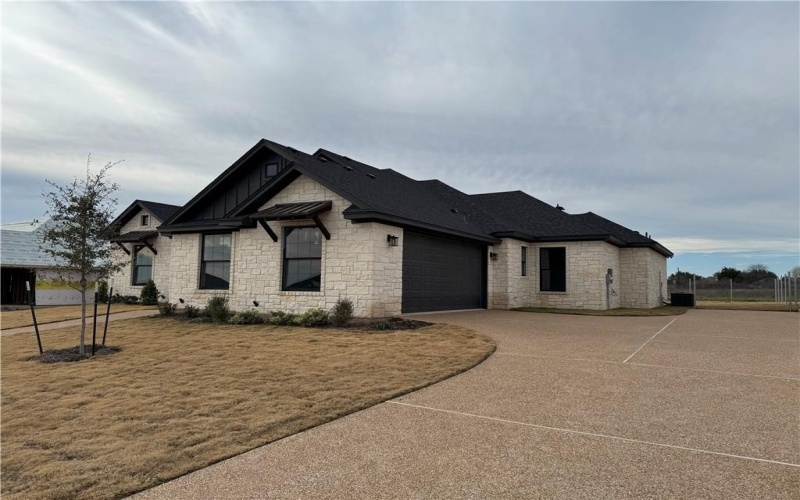 10113 Castleberry Lane, Waco, TX 76712, 4 Bedrooms Bedrooms, ,3 BathroomsBathrooms,Residential,For Sale,10113 Castleberry Lane,227887