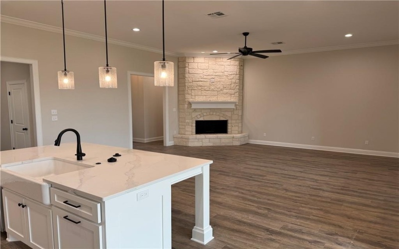10113 Castleberry Lane, Waco, TX 76712, 4 Bedrooms Bedrooms, ,3 BathroomsBathrooms,Residential,For Sale,10113 Castleberry Lane,227887