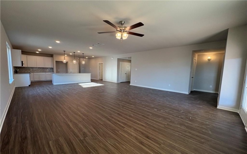 11324 Pallas Street, Lorena, TX 76655, 3 Bedrooms Bedrooms, ,2 BathroomsBathrooms,Residential,For Sale,11324 Pallas Street,227990