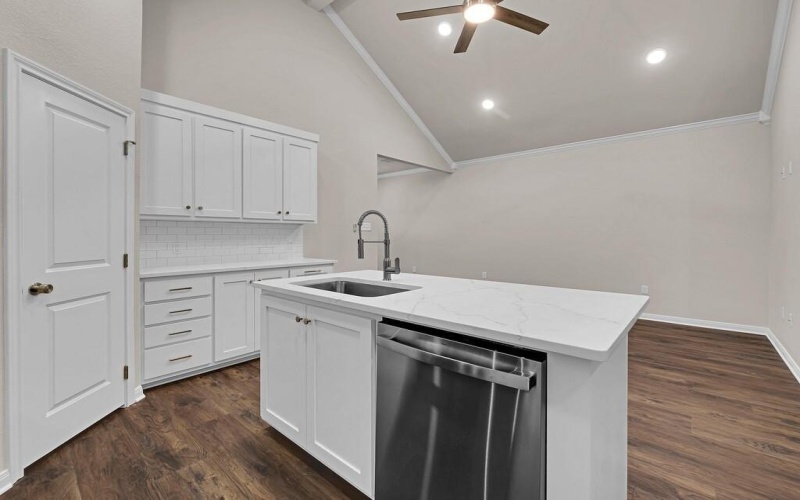 126 Morris Court, McGregor, TX 76657, 2 Bedrooms Bedrooms, ,2 BathroomsBathrooms,Residential,For Sale,126 Morris Court,228235