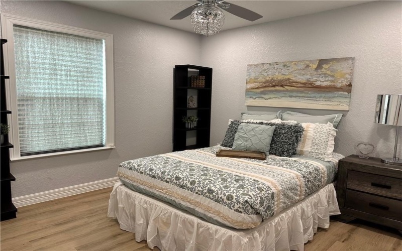 103 Pullen Street, McGregor, TX 76657, 3 Habitaciones Habitaciones , ,2 BañosBaños,Residential,En Venta,103 Pullen Street,228696