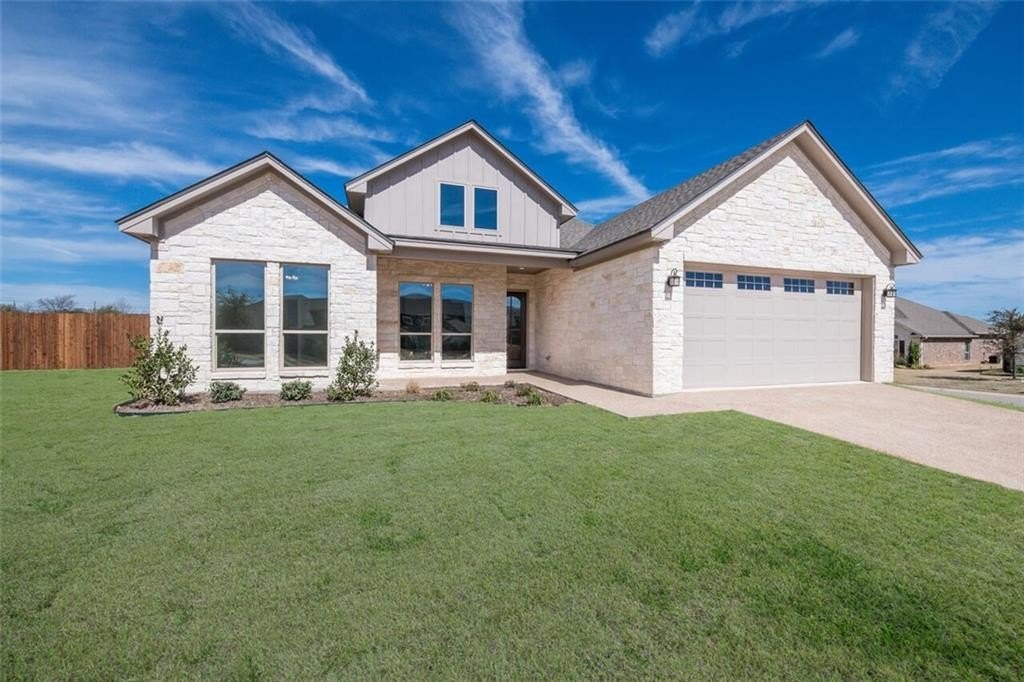 1601 Fabian Drive, Waco, TX 76712, 4 Bedrooms Bedrooms, ,3 BathroomsBathrooms,Residential,For Sale,1601 Fabian Drive,228945