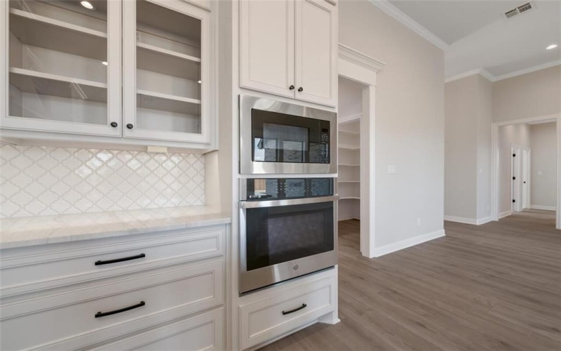 1601 Fabian Drive, Waco, TX 76712, 4 Bedrooms Bedrooms, ,3 BathroomsBathrooms,Residential,For Sale,1601 Fabian Drive,228945