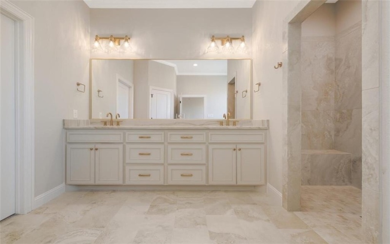 1601 Fabian Drive, Waco, TX 76712, 4 Bedrooms Bedrooms, ,3 BathroomsBathrooms,Residential,For Sale,1601 Fabian Drive,228945