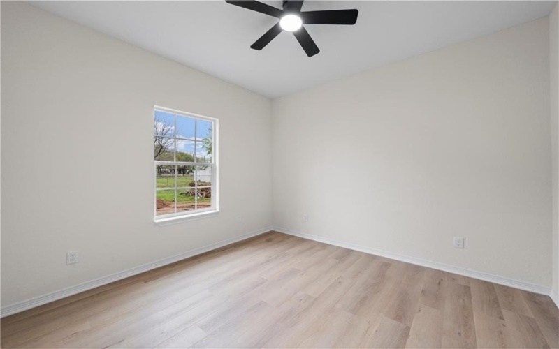 207 N Harrison Street, McGregor, TX 76657, 3 Bedrooms Bedrooms, ,2 BathroomsBathrooms,Residential,For Sale,207 N Harrison Street,229270