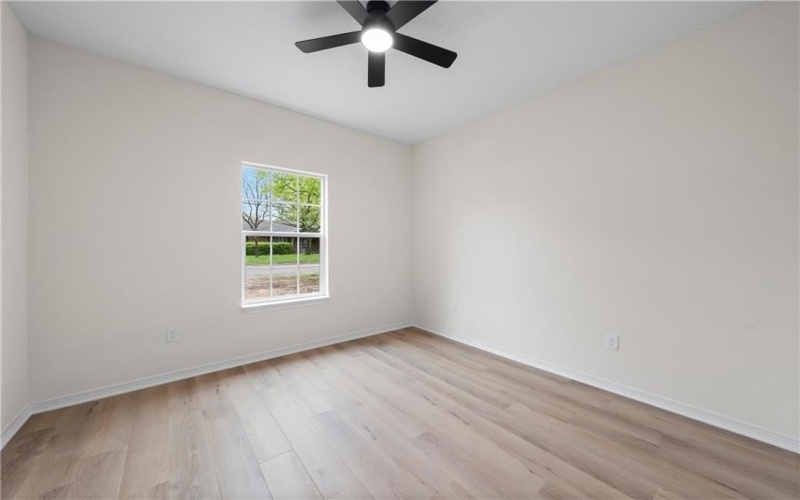 207 N Harrison Street, McGregor, TX 76657, 3 Bedrooms Bedrooms, ,2 BathroomsBathrooms,Residential,For Sale,207 N Harrison Street,229270