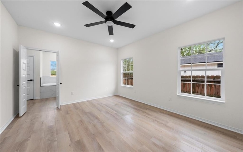 207 N Harrison Street, McGregor, TX 76657, 3 Bedrooms Bedrooms, ,2 BathroomsBathrooms,Residential,For Sale,207 N Harrison Street,229270