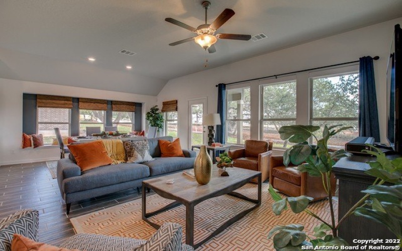 5519 Wilder St, New Braunfels, TX 78132, 4 Bedrooms Bedrooms, ,3 BathroomsBathrooms,Residential,For Sale,5519 Wilder St,1866439
